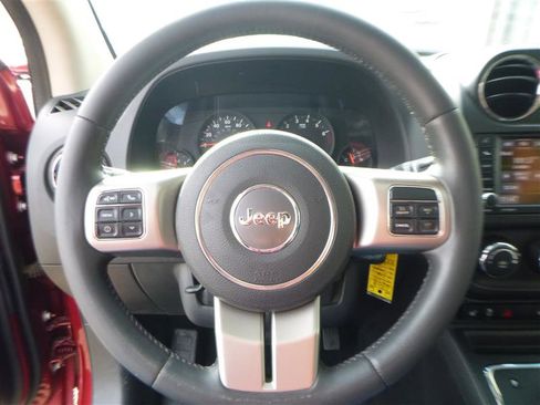 Used 2013 Jeep Compass Latitude w/ Sun/Sound Group image 11