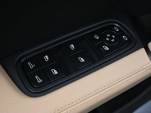 Certified 2026 Porsche Cayenne Coupe AWD/4WD image 19
