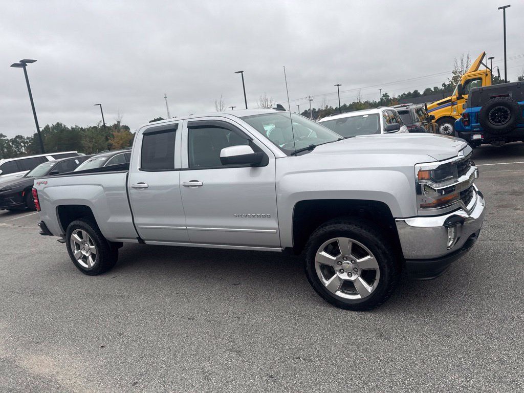 Used 2016 Chevrolet Silverado 1500 LT w/ All Star Edition AWD/4WD image 4