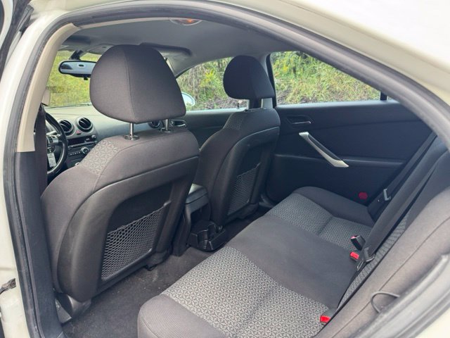 Used 2010 Pontiac G6 Sedan FWD image 12