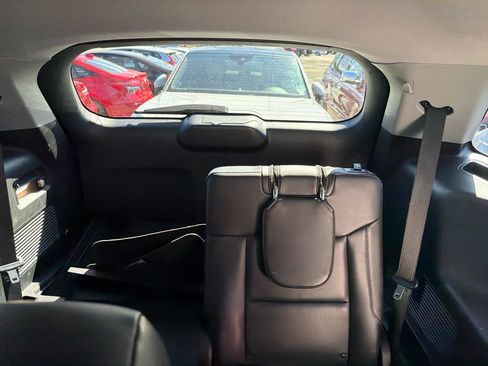 Used 2022 Ford Explorer XLT w/ Equipment Group 202A image 22