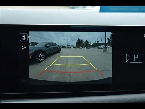 Certified 2025 Hyundai Santa Cruz SE FWD image 25