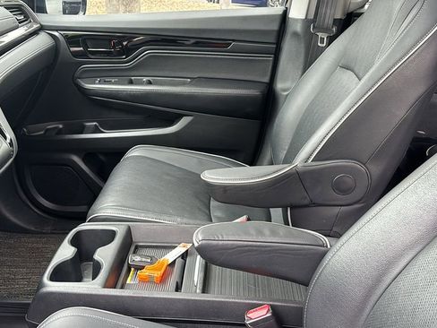 Used 2024 Honda Odyssey Elite image 24