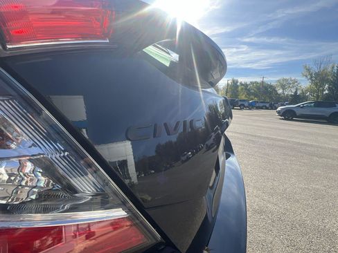 Used 2018 Honda Civic EX image 31