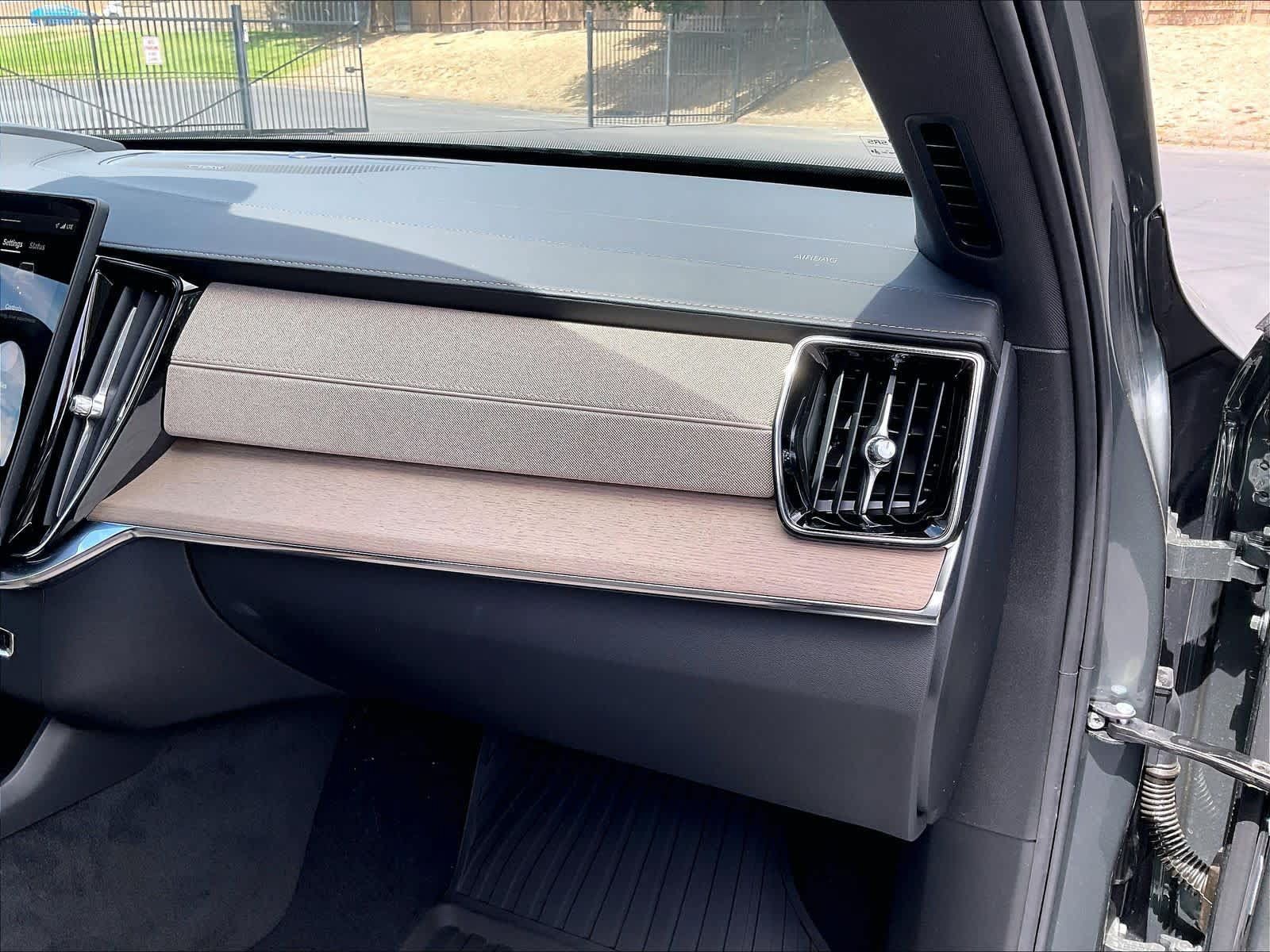 New 2027 Volvo XC90 B6 Ultra AWD/4WD image 29
