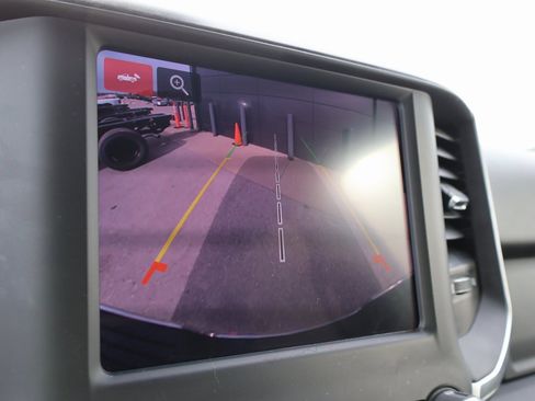 Used 2024 RAM 2500 Big Horn w/ Bed Utility Group image 33