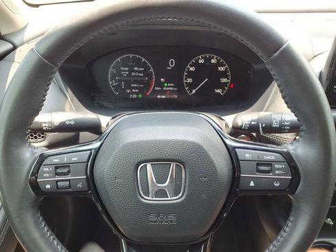 Used 2024 Honda HR-V EX-L image 14