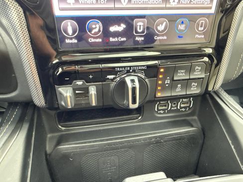 Used 2021 RAM 1500 Limited RWD image 32