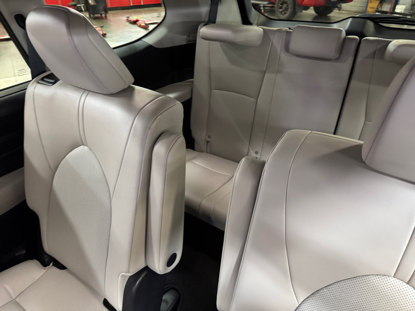 Certified 2025 Toyota Grand Highlander FWD image 31