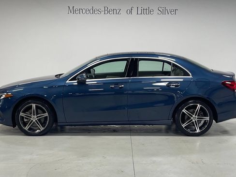 Used 2019 Mercedes-Benz A 220 4MATIC image 2