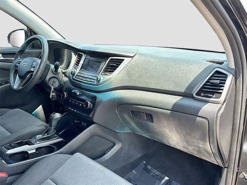 Used 2018 Hyundai Tucson SE AWD/4WD image 26
