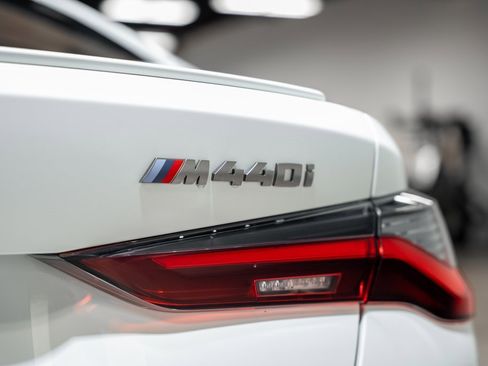 Used 2023 BMW 440i xDrive Coupe w/ Premium Package image 19