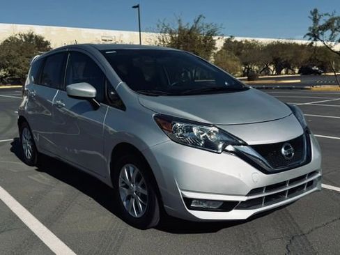 Used 2017 Nissan Versa Note SV w/ SV Appearance Package image 2