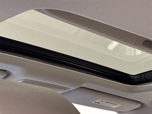 Used 2021 Honda Accord Touring image 13