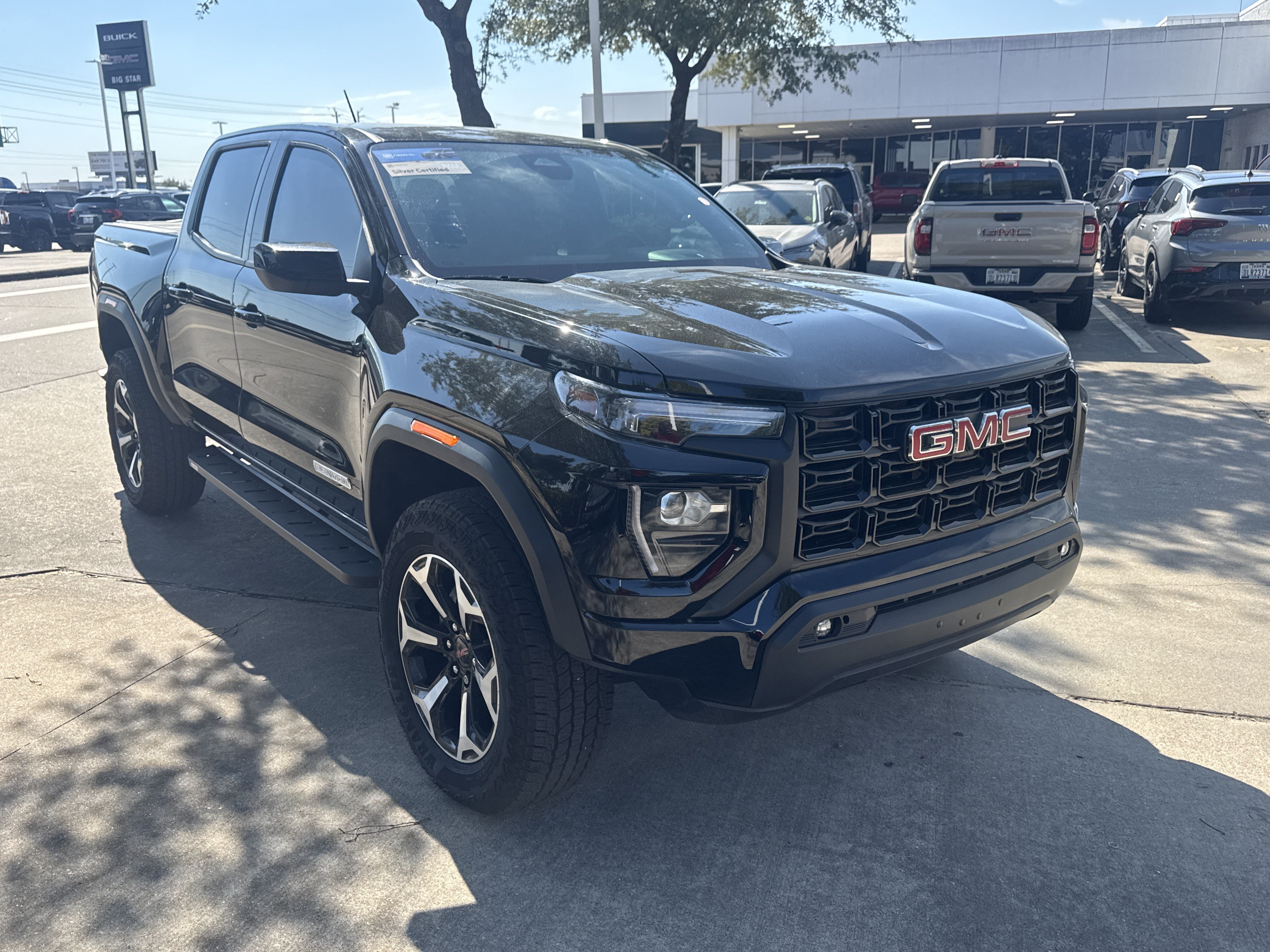Used 2024 GMC Canyon Elevation w/ Elevation Premium Package RWD image 18