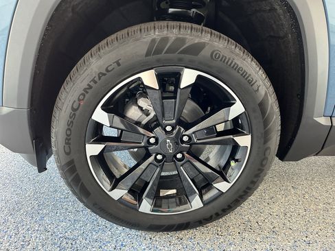 New 2026 Chevrolet Equinox RS FWD image 35
