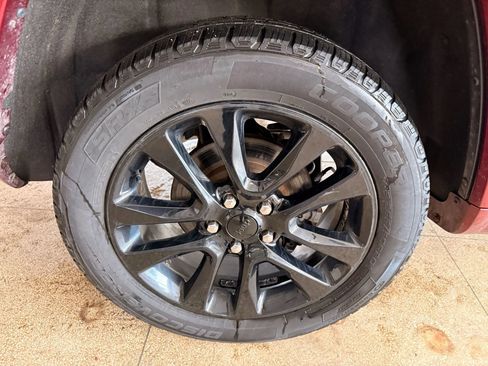 Used 2019 Jeep Grand Cherokee Altitude image 42