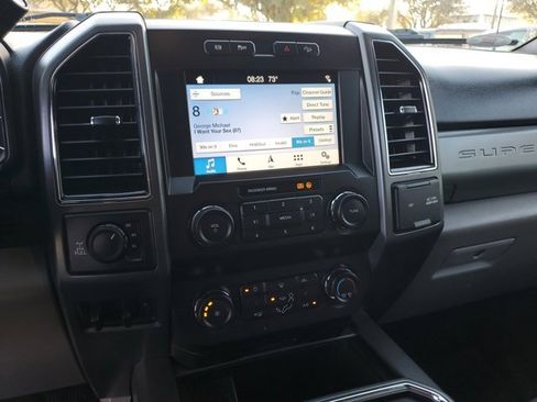 Certified 2019 Ford F250 XLT w/ XLT Premium Package image 25