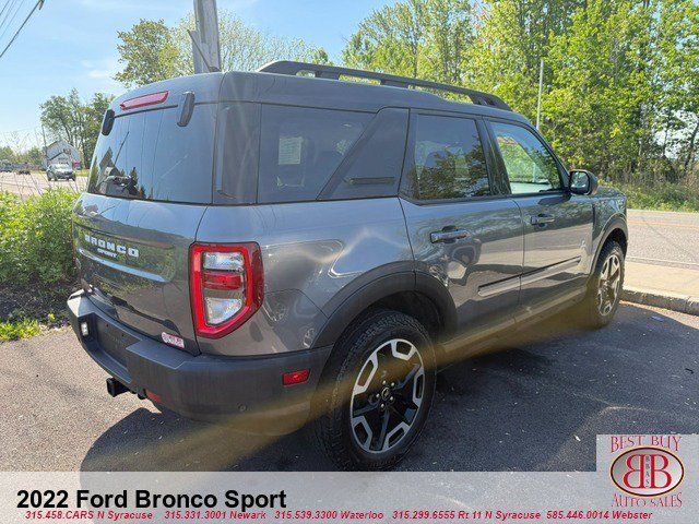 Used 2022 Ford Bronco Sport Outer Banks w/ Tech Package AWD/4WD image 3