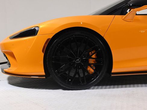 Used 2023 McLaren GT image 28