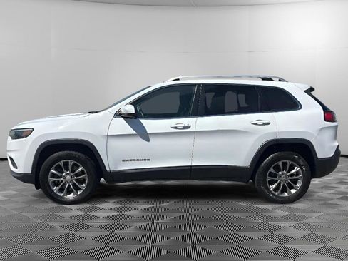 Used 2019 Jeep Cherokee Latitude Plus w/ Cold Weather Group AWD/4WD image 5