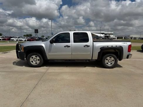 Used 2013 Chevrolet Silverado 1500 W/T AWD/4WD image 8