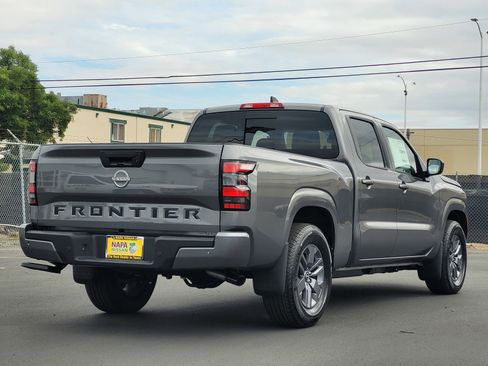 New 2026 Nissan Frontier SV w/ Black Accent Package image 5