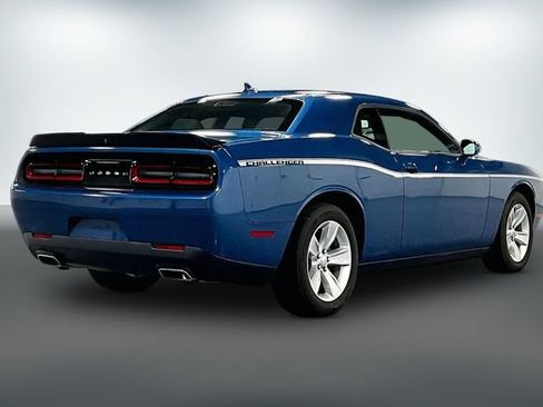 Used 2023 Dodge Challenger SXT RWD image 8