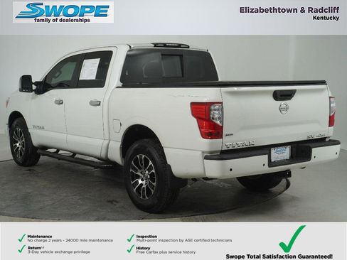 Used 2021 Nissan Titan SV w/ SV Convenience Package image 5