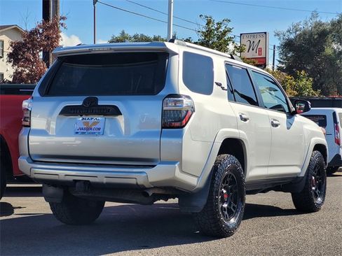 Certified 2018 Toyota 4Runner TRD Off-Road Premium image 6
