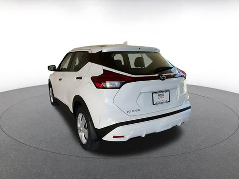 Used 2024 Nissan Kicks S image 11