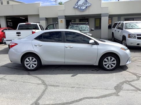 Used 2016 Toyota Corolla LE FWD image 16