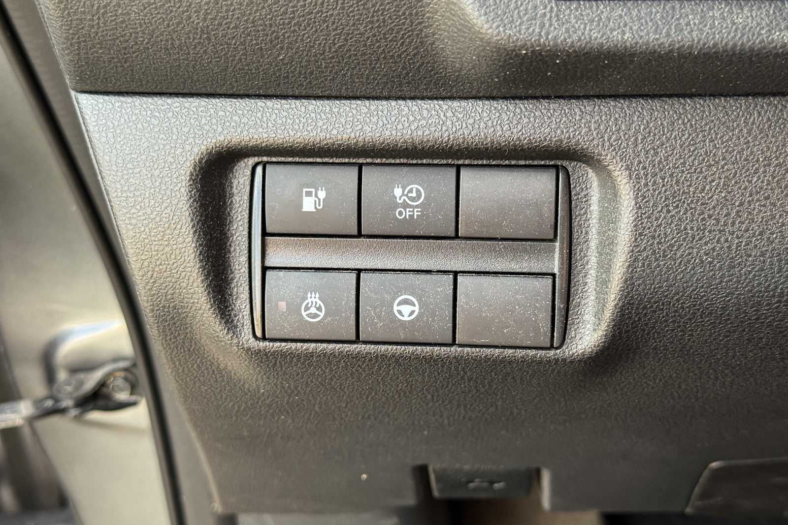Certified 2025 Nissan Leaf SV Plus FWD image 14