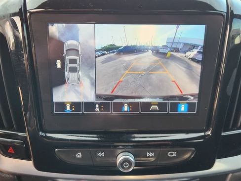 Used 2023 Chevrolet Traverse RS w/ LPO, Cargo Package FWD image 17