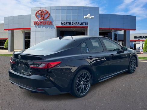 Used 2025 Toyota Camry SE w/ Convenience Package FWD image 8