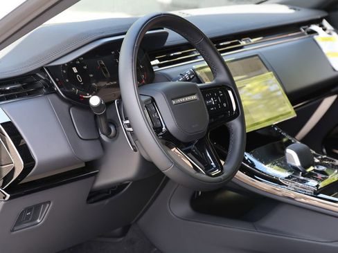 New 2026 Land Rover Range Rover Sport Dynamic SE AWD/4WD image 6