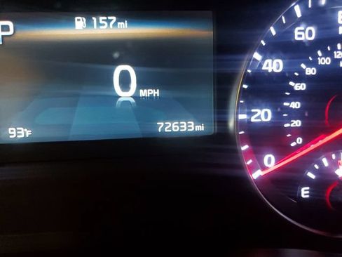 Used 2023 Kia Forte LXS w/ LXS Technology Package FWD image 18