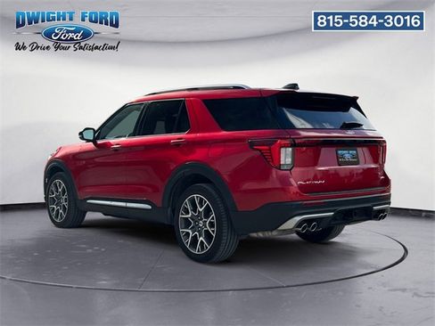 Certified 2025 Ford Explorer Platinum w/ Ultimate Package image 3