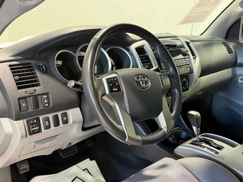 Used 2012 Toyota Tacoma 4x4 Double Cab w/ TRD Sport Upgrade Pkg image 11
