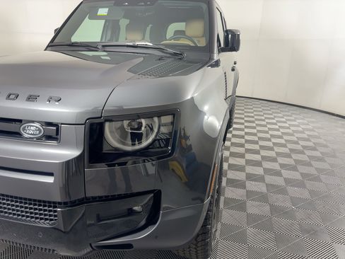 New 2026 Land Rover Defender 110 S image 12