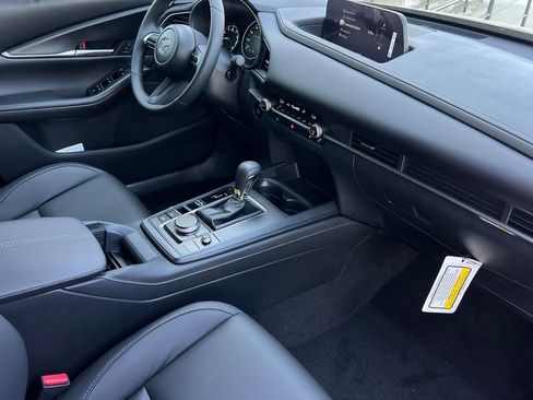 New 2026 MAZDA CX-30 AWD 2.5 S w/ Select Sport Pkg image 17