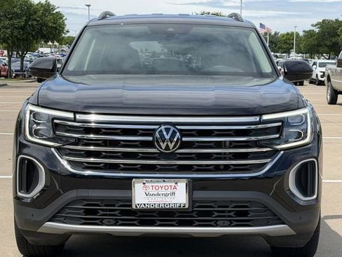 Used 2025 Volkswagen Atlas SE image 8