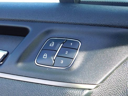 Used 2018 Lincoln MKC Reserve w/ Lincoln MKC Climate Package image 27