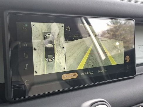 Used 2024 Land Rover Defender 110 S image 20