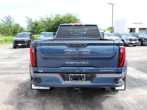 New 2026 GMC Sierra 3500 Denali Ultimate AWD/4WD image 4