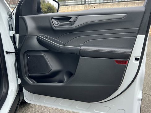 New 2026 Ford Escape Active image 7