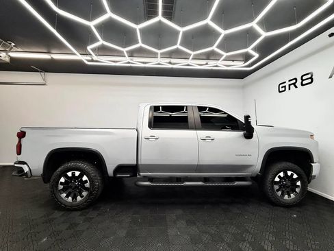 Used 2020 Chevrolet Silverado 2500 LT w/ All Star Edition AWD/4WD image 9