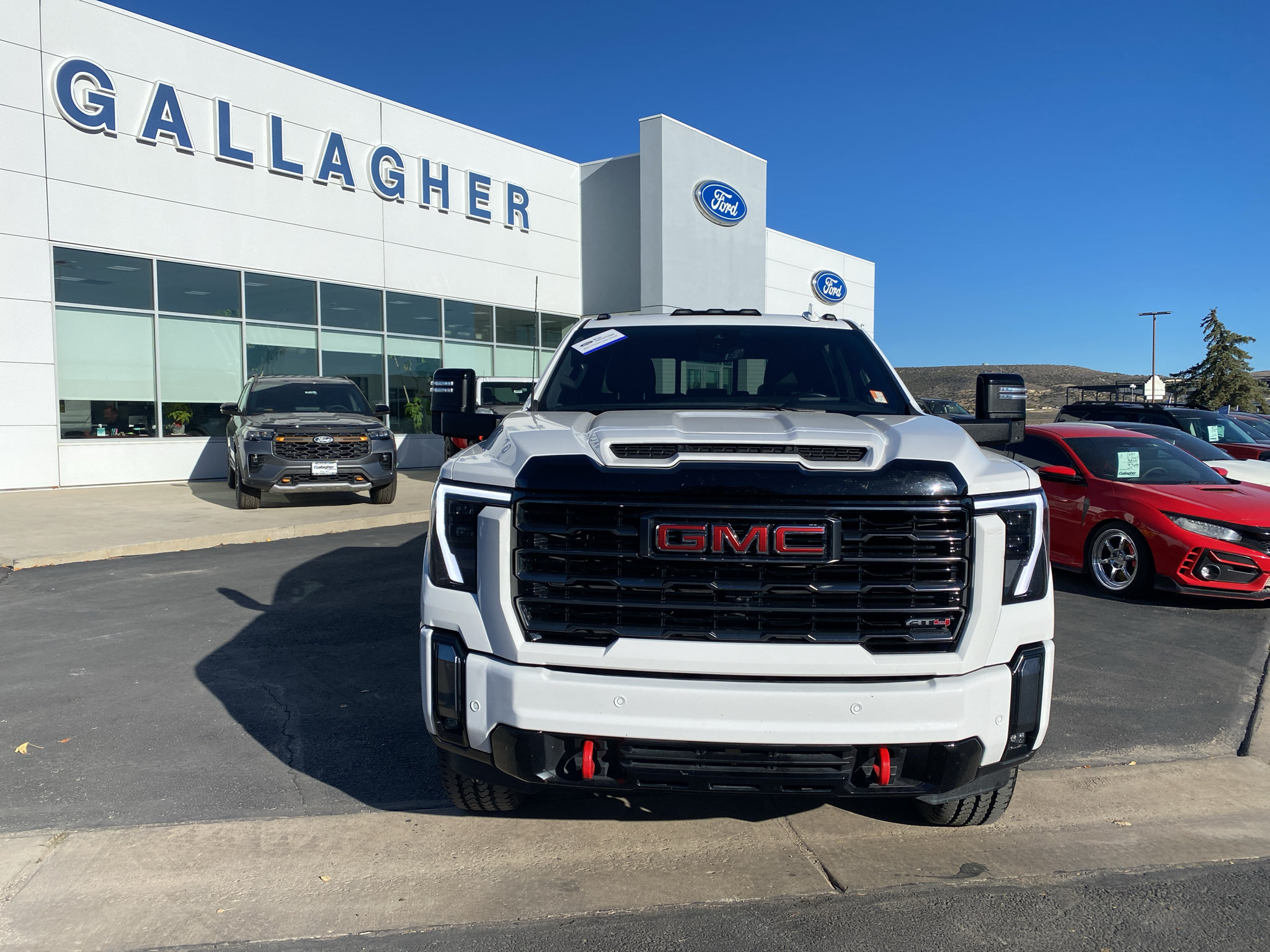 Used 2024 GMC Sierra 2500 AT4 w/ AT4 Premium Plus Package AWD/4WD image 21