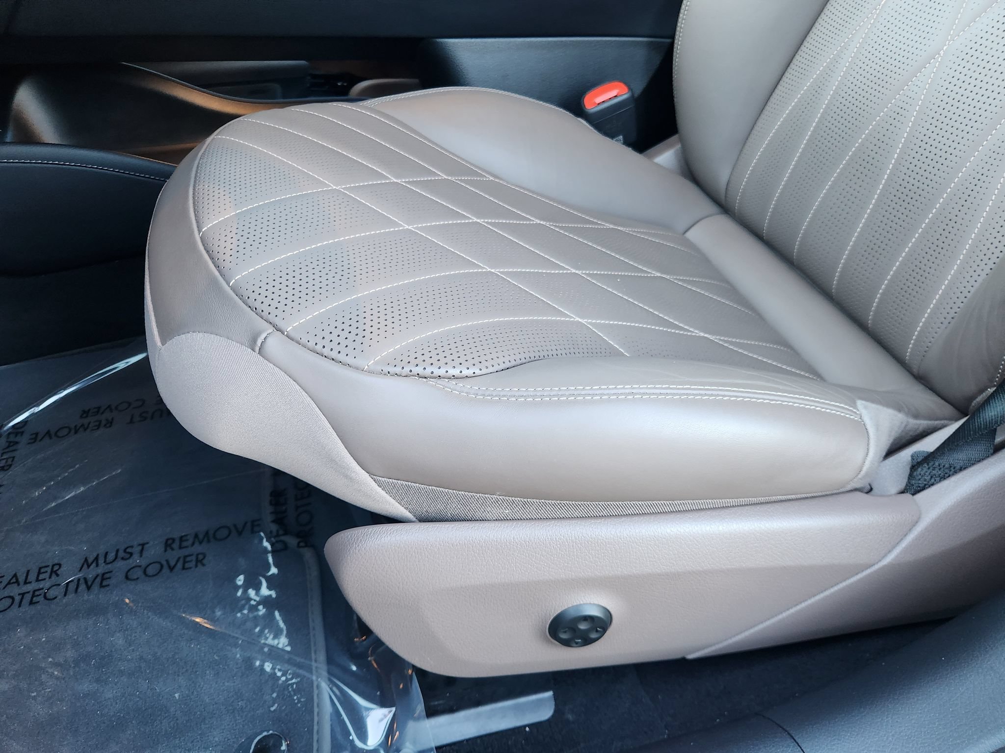 Certified 2023 Mercedes-Benz EQE 500 4MATIC Sedan image 17