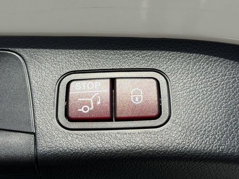 Used 2022 Mercedes-Benz GLC 300 image 14